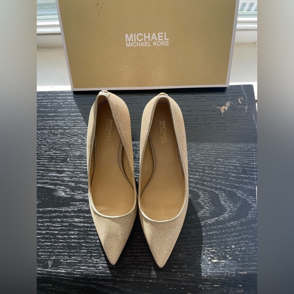 Michael Kors Alina gold flex glitter chain mesh pumps heels | 6.5 - Picture 2 of 9